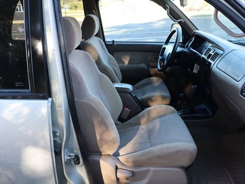 Used 2000 Toyota 4Runner SR5 w/ Upgrade Value Pkg 4 image 22