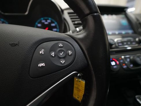 Used 2014 Chevrolet Impala LT FWD image 17