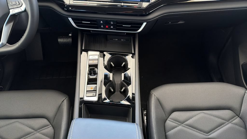 New 2026 Volkswagen Atlas SE FWD image 19