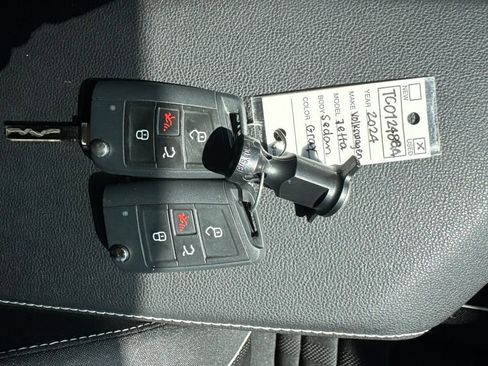 Used 2024 Volkswagen Jetta Sport FWD image 17