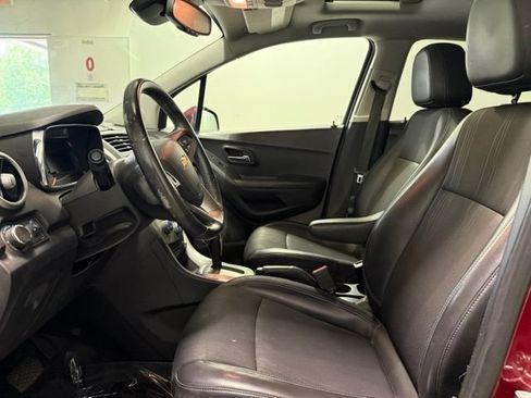 Certified 2015 Chevrolet Trax LT w/ LT Sun and Sound Package AWD/4WD image 13