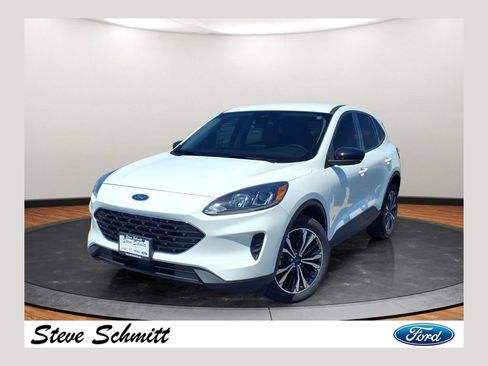Used 2022 Ford Escape SE w/ SE Sport Appearance Package AWD/4WD image 1