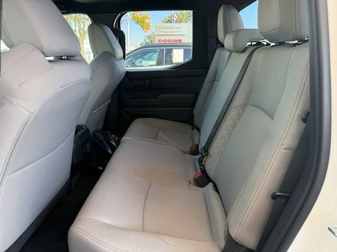 Used 2025 Toyota Tacoma SR5 AWD/4WD image 24