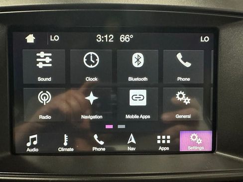 Used 2018 Ford Explorer XLT w/ Equipment Group 201A AWD/4WD image 30