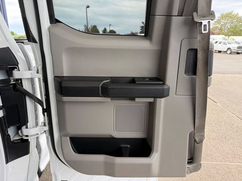 Used 2019 Ford F250 XL w/ Power Equipment Group AWD/4WD image 10