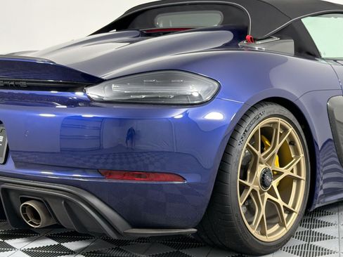 Certified 2025 Porsche 718 Boxster Spyder RS RWD image 21