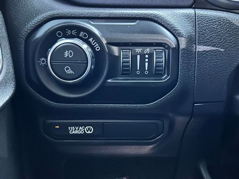 Used 2020 Jeep Gladiator Mojave image 31