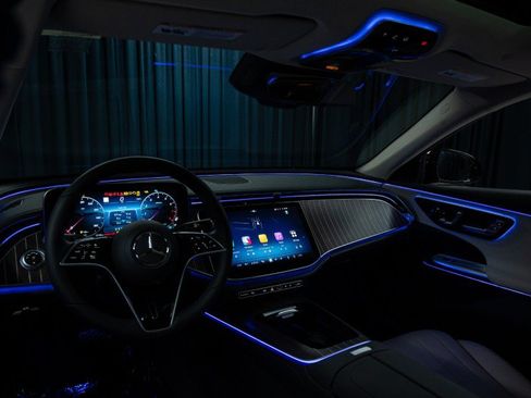 New 2026 Mercedes-Benz E 350 4MATIC Sedan image 13