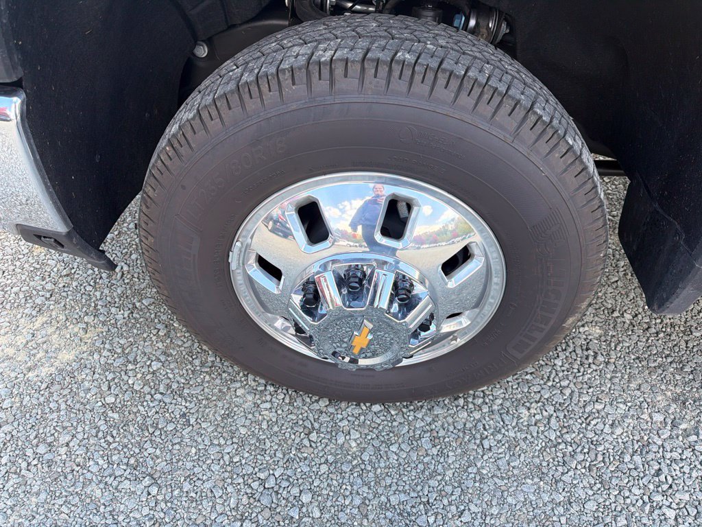 Used 2026 Chevrolet Silverado 3500 LT w/ Safety Package AWD/4WD image 11