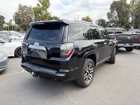 Used 2017 Toyota 4Runner Limited AWD/4WD image 3