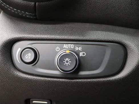 Used 2022 Chevrolet Blazer LT w/ Midnight/Sport Edition image 32