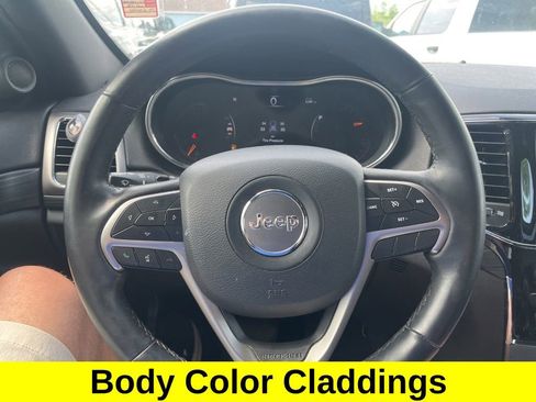 Used 2019 Jeep Grand Cherokee Altitude AWD/4WD image 21