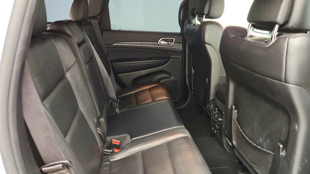 Used 2020 Jeep Grand Cherokee Limited AWD/4WD image 23