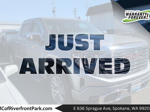Used 2025 GMC Sierra 1500 Denali w/ Denali Carbonpro Edition AWD/4WD image 3