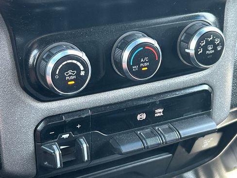 Used 2021 RAM 3500 Tradesman w/ Chrome Appearance Group image 29