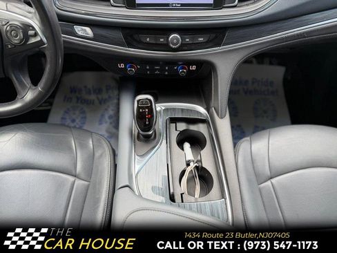 Used 2019 Buick Enclave Essence AWD/4WD image 29