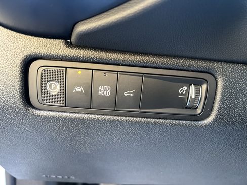 New 2026 Chevrolet Equinox EV LT AWD/4WD image 17