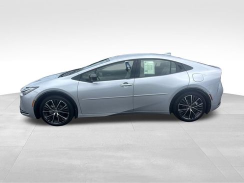 Certified 2024 Toyota Prius XLE FWD image 2