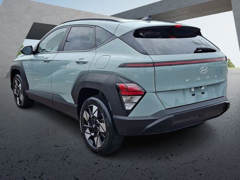 Used 2024 Hyundai Kona SEL AWD/4WD image 4