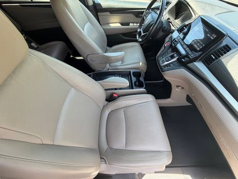 Used 2019 Honda Odyssey EX-L image 11