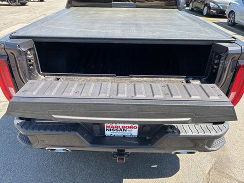 Used 2022 GMC Sierra 1500 Denali AWD/4WD image 15