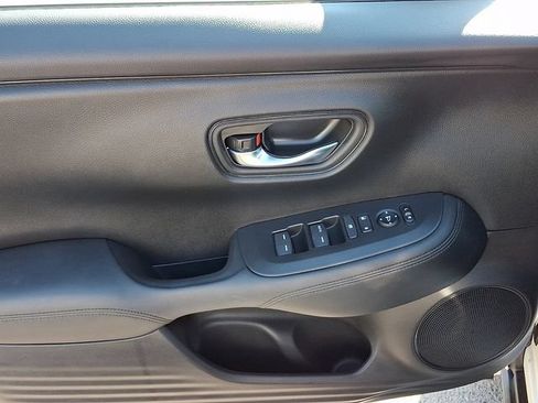 Certified 2024 Honda HR-V LX image 13