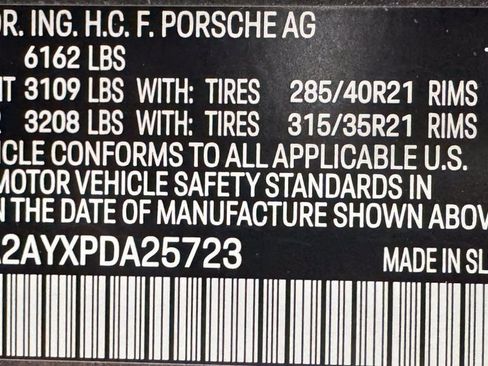 Used 2023 Porsche Cayenne Base image 35