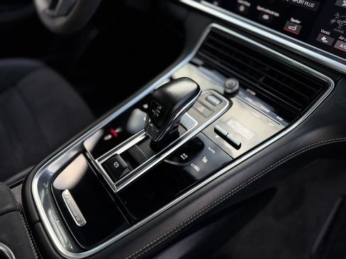 Used 2019 Porsche Panamera GTS AWD/4WD image 31