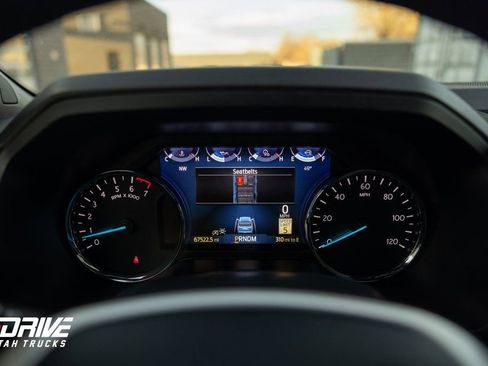 Used 2024 Ford Expedition Limited image 27