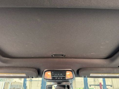 Used 2024 Dodge Durango GT image 3