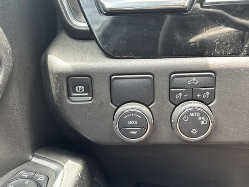 Used 2024 Chevrolet Silverado 1500 LT RWD image 20