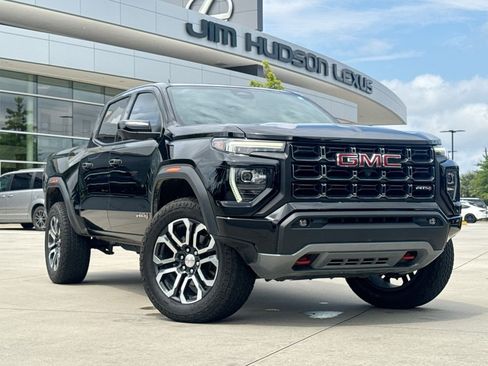 Used 2024 GMC Canyon AT4 w/ AT4 Premium Package AWD/4WD image 2
