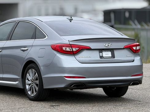 Used 2016 Hyundai Sonata Sport w/ Option Group 1V FWD image 16
