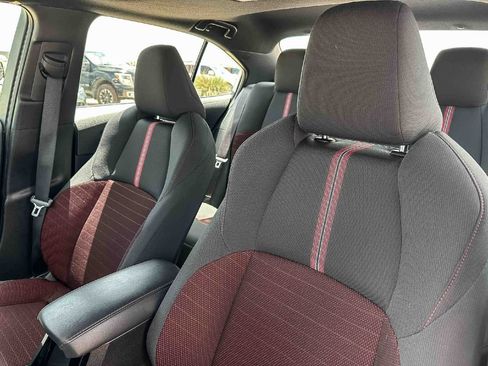 Used 2025 Toyota Corolla SE w/ SE Premium Package FWD image 14