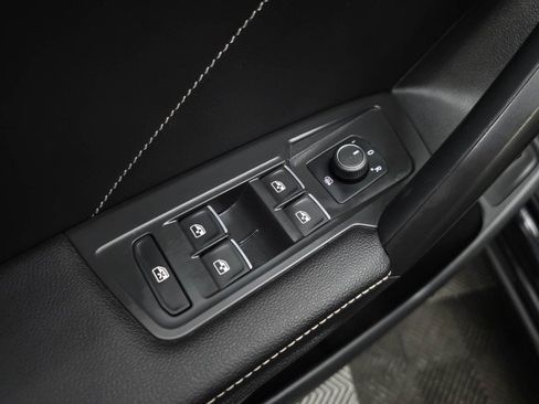Used 2022 Volkswagen Tiguan SE R-Line AWD/4WD image 30