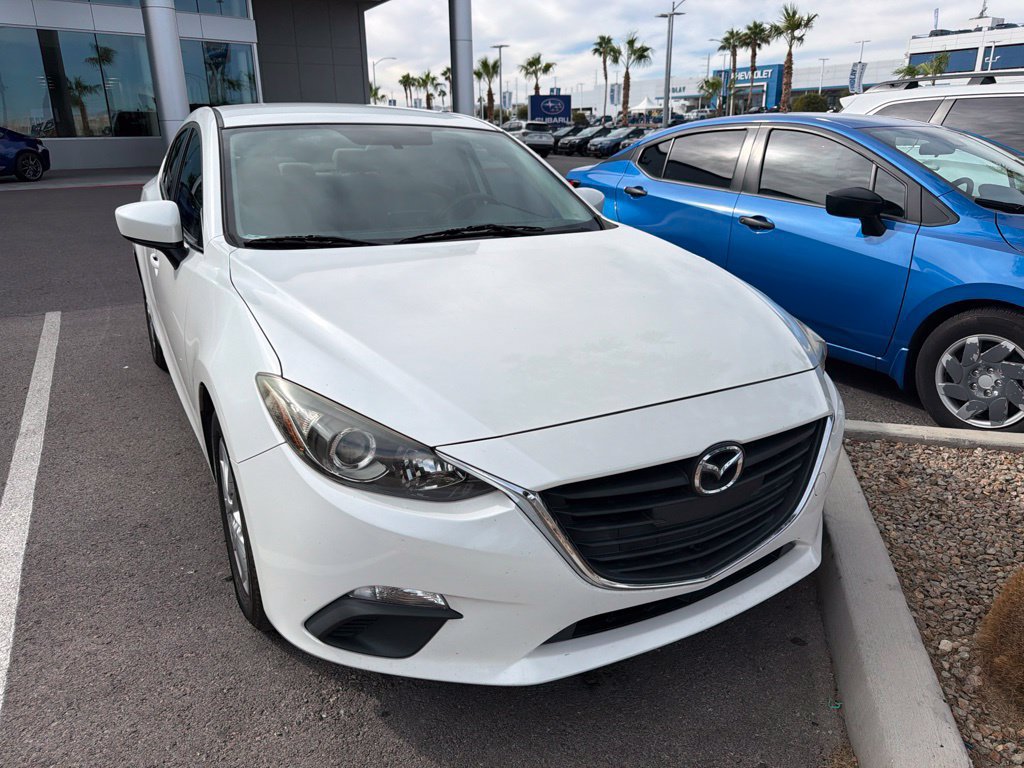 Used 2014 MAZDA MAZDA3 i Touring w/ Technology Package FWD image 31