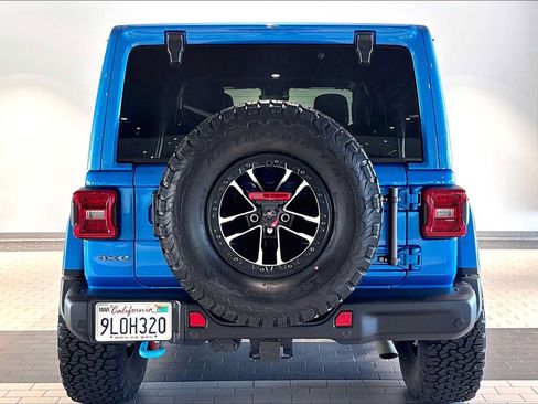 Used 2024 Jeep Wrangler Unlimited Rubicon 4xe AWD/4WD image 9
