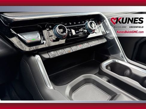 Used 2026 GMC Sierra 3500 Denali w/ Denali Reserve Package AWD/4WD image 24