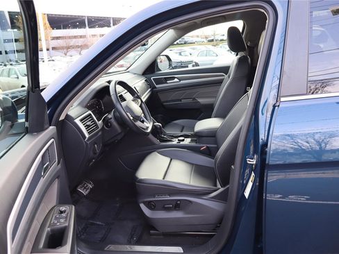 Used 2022 Volkswagen Atlas SEL R-Line image 15