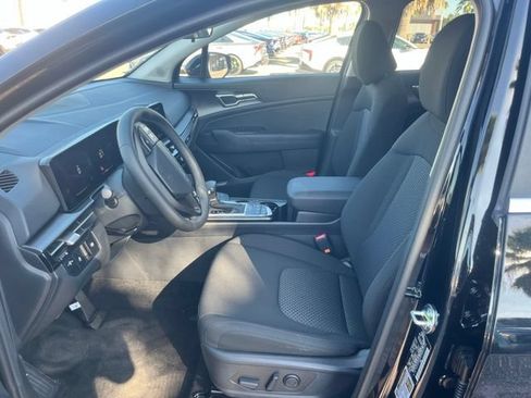 New 2026 Kia Sportage LX w/ LX Convenience Package FWD image 15