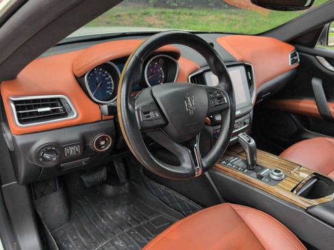 Used 2019 Maserati Ghibli S Q4 AWD/4WD image 10