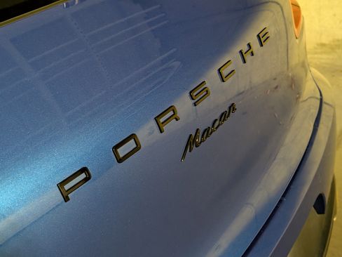 Used 2017 Porsche Macan image 10