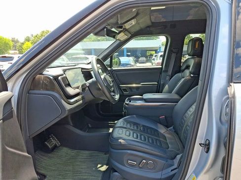 Used 2022 Rivian R1T Adventure image 16