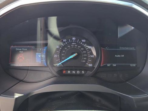 Used 2018 Ford Edge Titanium w/ Equipment Group 302A image 17