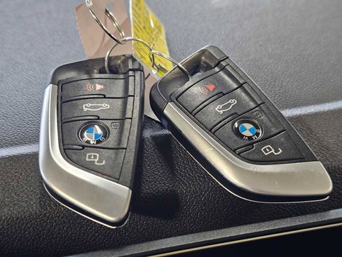 Used 2023 BMW i4 eDrive35 RWD image 48