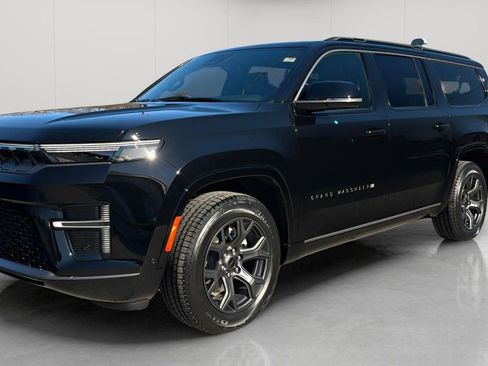 New 2026 Jeep Grand Wagoneer L Limited image 12