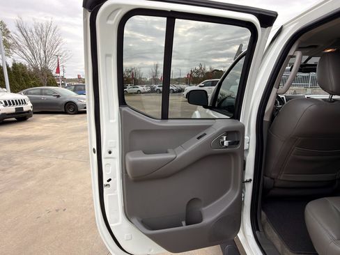 Used 2018 Nissan Frontier SV w/ Value Truck Package image 25