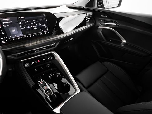 New 2025 Audi Q5 Premium Plus image 27