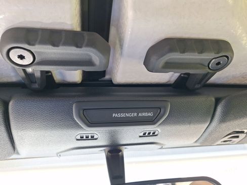 Used 2020 Jeep Gladiator Sport w/ Quick Order Package 24S image 31