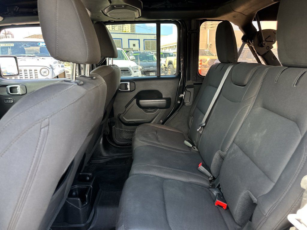 Used 2022 Jeep Wrangler Unlimited Sport AWD/4WD image 15